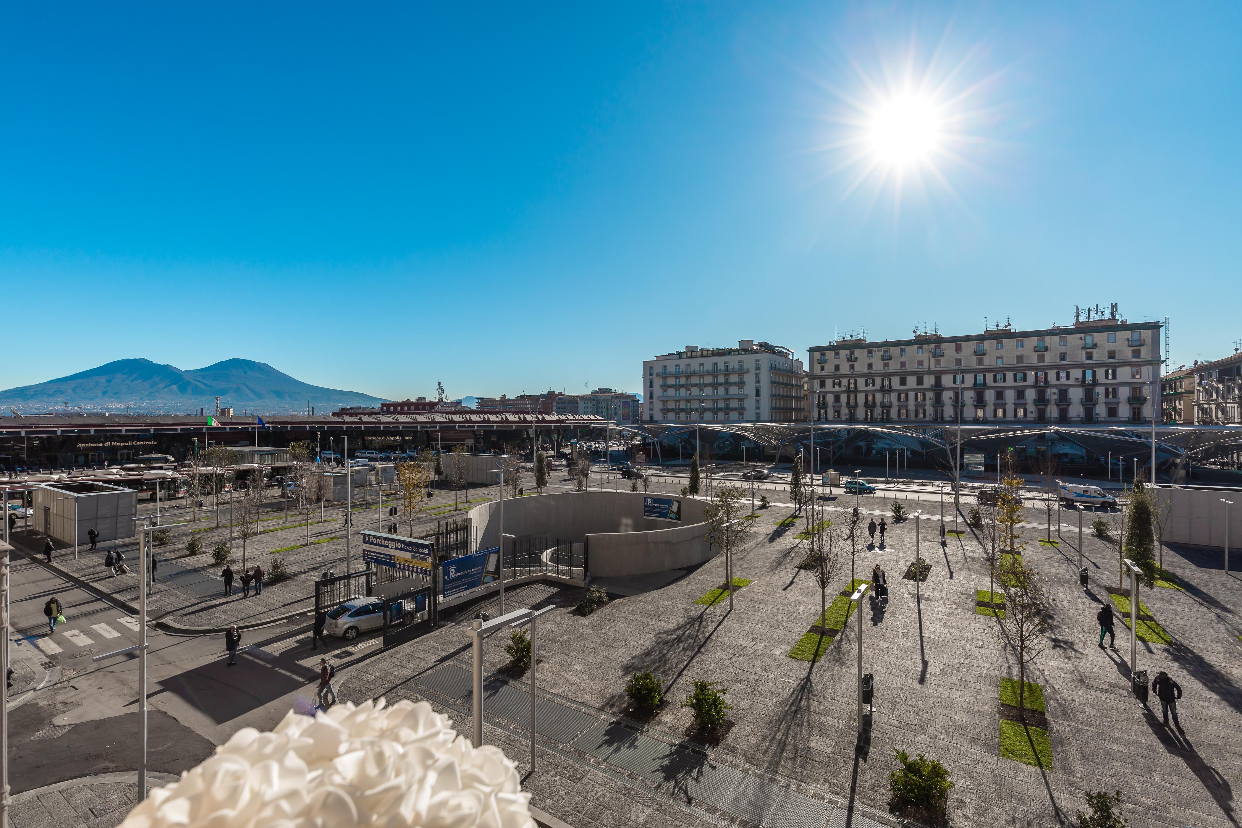 Palace Napoli Εξωτερικό φωτογραφία
